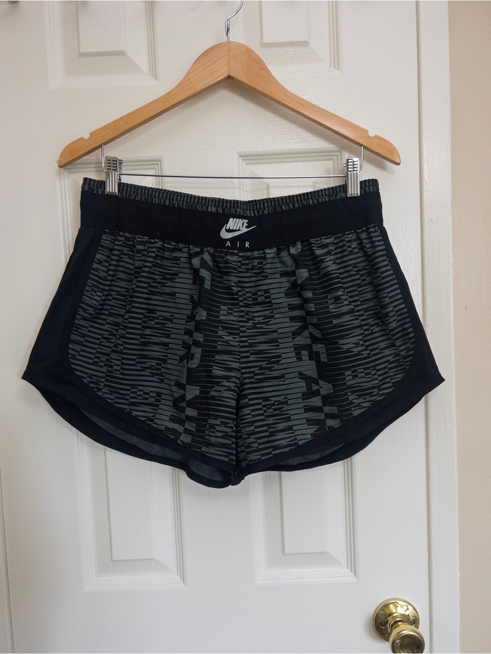 Nike Women's Black and Gray Patterned Athletic Shorts